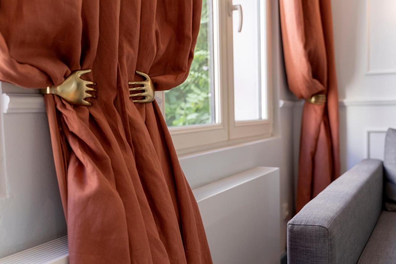 Shway - The Saffron Dress Villa Antwerpen Exteriör bild